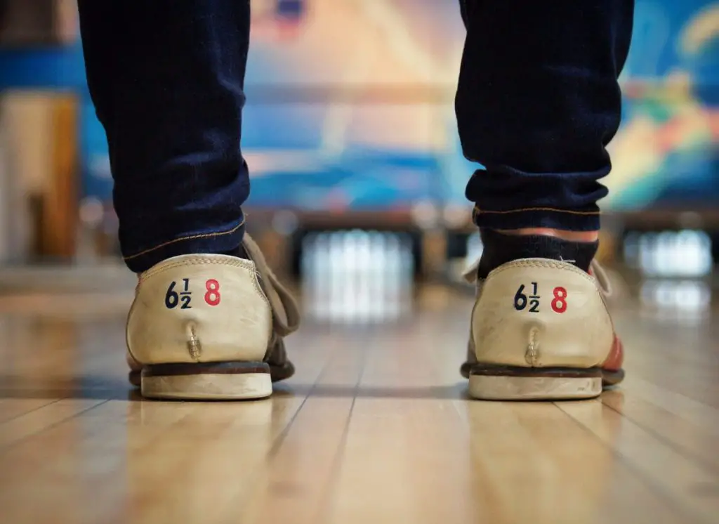 types of bowling shoes