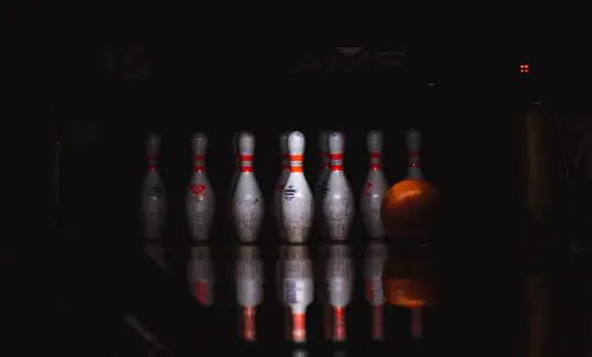 scotch-doubles-bowling
