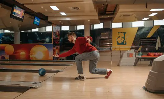 bowling-compression-arm-sleeve